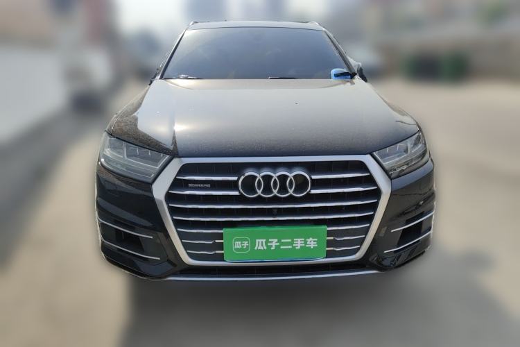 Used Audi Q7  Front