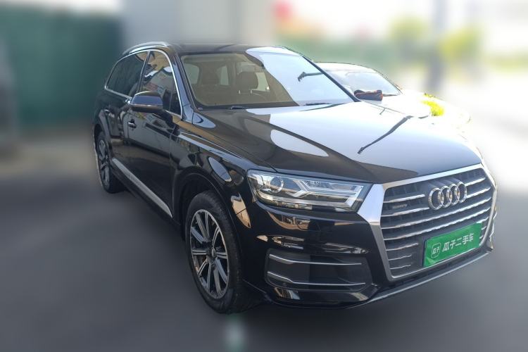 Used Audi Q7 2016 45 TFSI Technology Edition Front Right 45 Deg