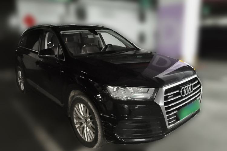 Used Audi Q7 2016 45 TFSI S line Sport Edition Front Right 45 Deg