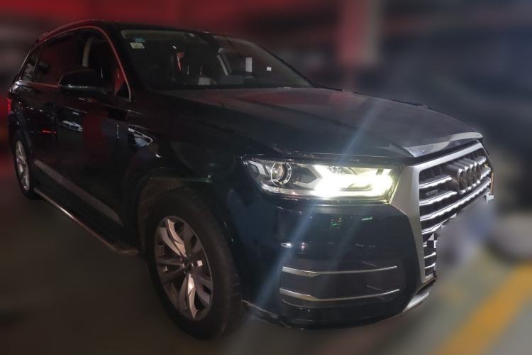 Used Audi Q7 2016 45 TFSI Technology Edition Front Right 45 Deg