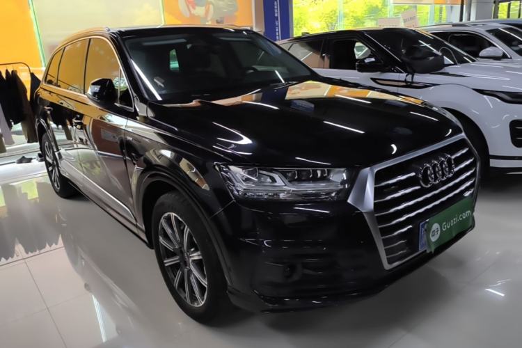 Used Audi Q7 2016 45 TFSI S line Prestige Edition Front Right 45 Deg