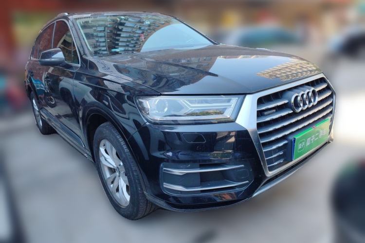 Used Audi Q7 2016 45 TFSI Technology Edition Front Right 45 Deg