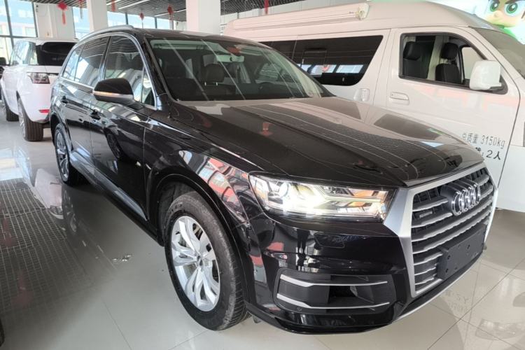 Used Audi Q7 2016 45 TFSI Technology Edition Front Right 45 Deg