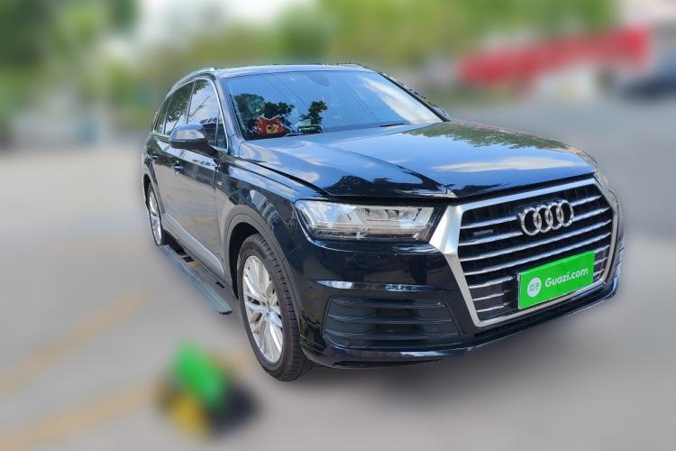 Used Audi Q7 2016 45 TFSI Technology Edition Front Right 45 Deg