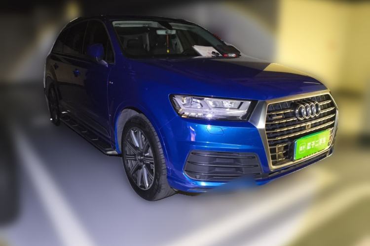 Used Audi Q7 2016 45 TFSI Technology Edition Front Right 45 Deg