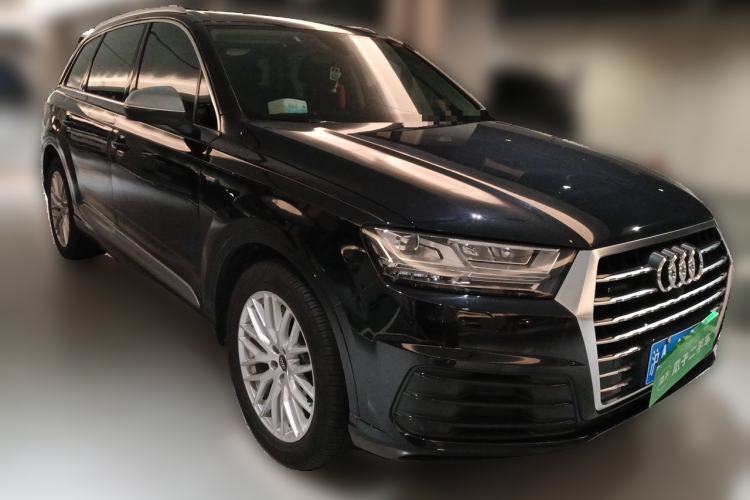 Used Audi Q7 2016 45 TFSI Technology Edition Front Right 45 Deg