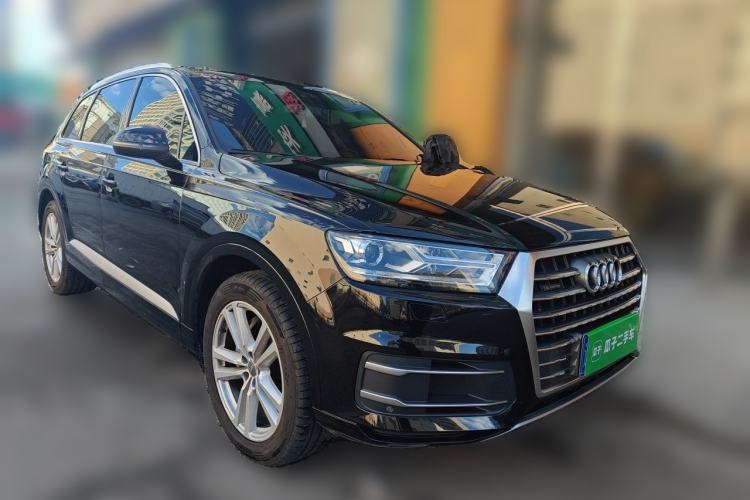 Used Audi Q7 2016 45 TFSI Technology Edition Front Right 45 Deg