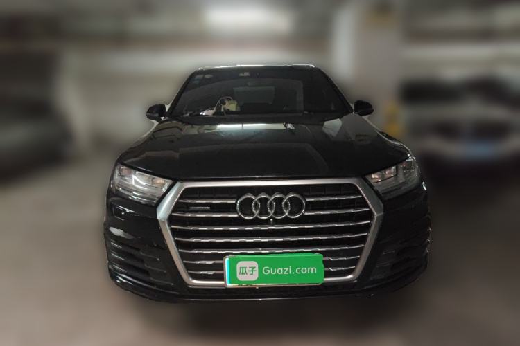 Used Audi Q7  Front