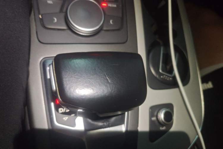 Used Audi Q7 2016 3.0 TFSI parallel import Gear Lever
