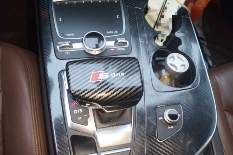 Used Audi Q7 2016 45 TFSI Technology Edition Gear Lever