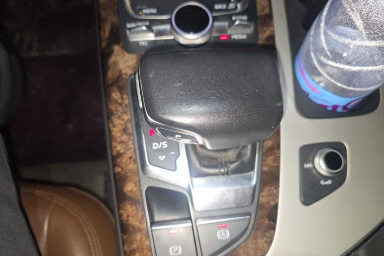Used Audi Q7 2016 45 TFSI S line Sport Edition Gear Lever