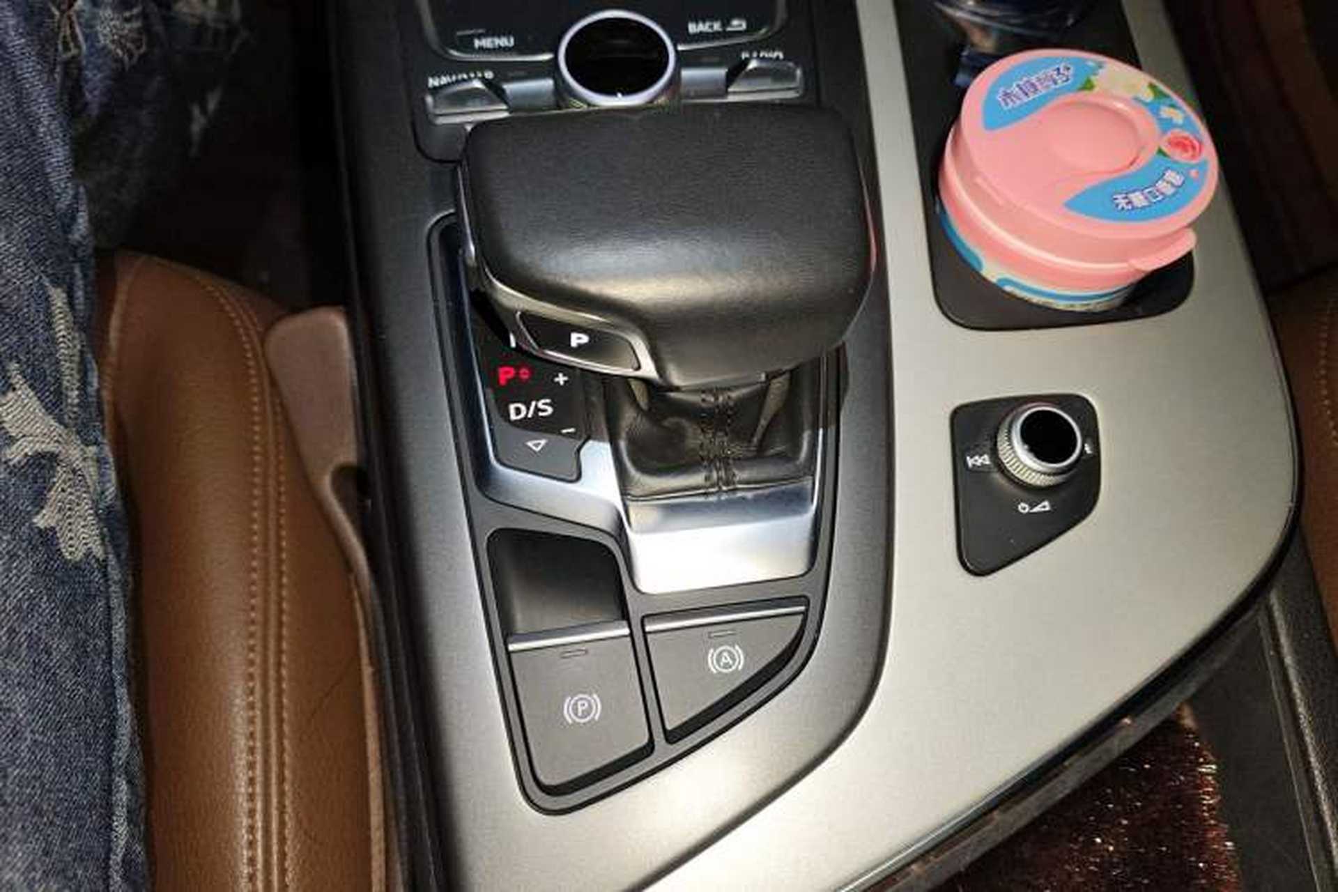 Used Audi Q7 2016 45 TFSI Technology Edition Gear Lever