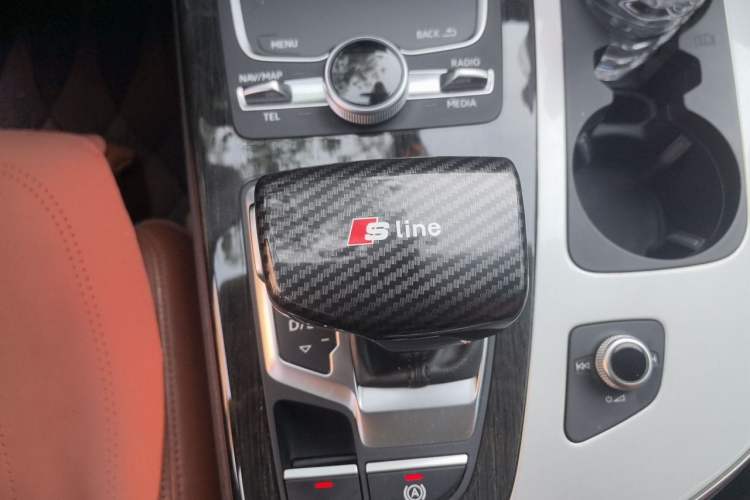Used Audi Q7 2016 45 TFSI S line Prestige Edition Gear Lever