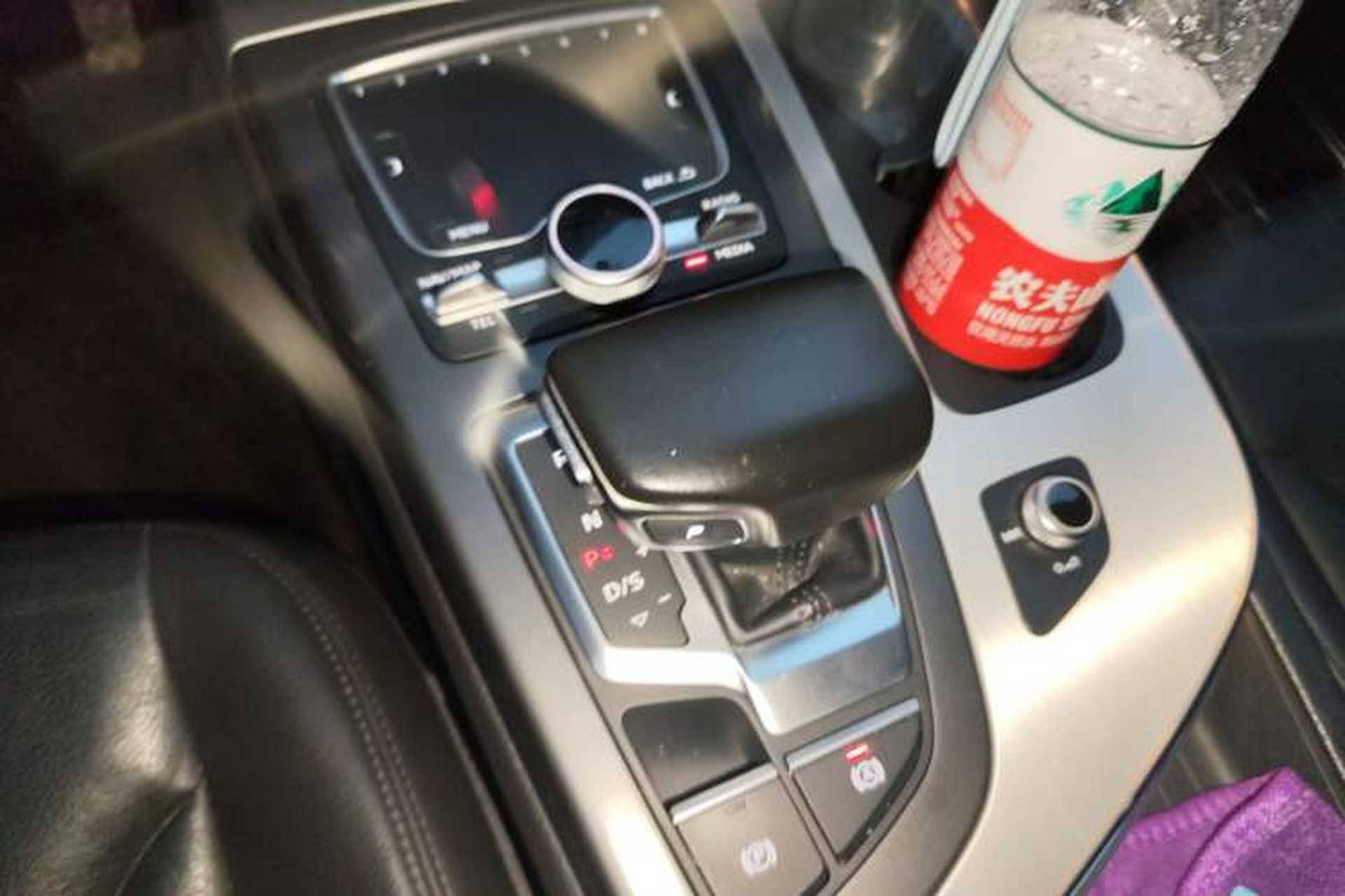 Used Audi Q7 2016 40 TFSI Comfort Model Gear Lever