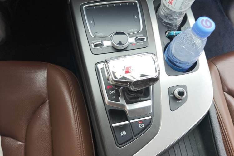 Used Audi Q7 2016 40 TFSI S line Sport Edition Gear Lever