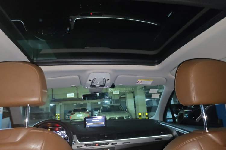 Used Audi Q7 2016 45 TFSI Technology Edition Headliner