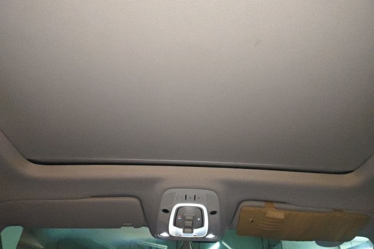Used Audi Q7  Headliner
