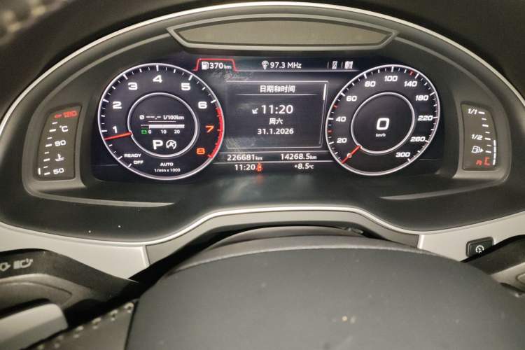 Used Audi Q7 2016 45 TFSI S line Sport Edition Instrument Cluster