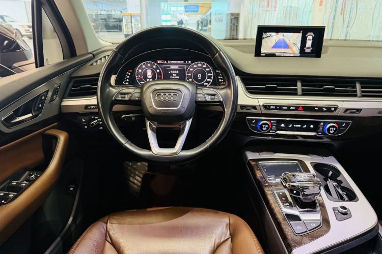 Used Audi Q7 2016 45 TFSI S line Sport Edition Interior 1
