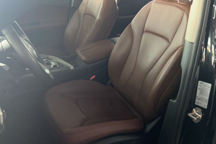 Used Audi Q7 2016 45 TFSI Technology Edition Interior 1