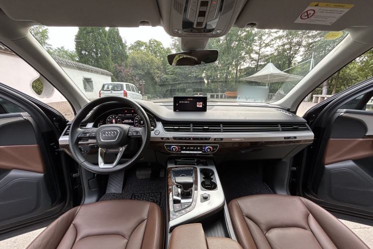 Used Audi Q7 2016 45 TFSI S line Sport Edition Interior 5