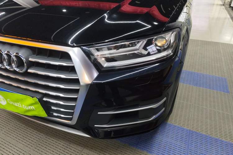 Used Audi Q7 2016 45 TFSI Technology Edition Left Front Headlight