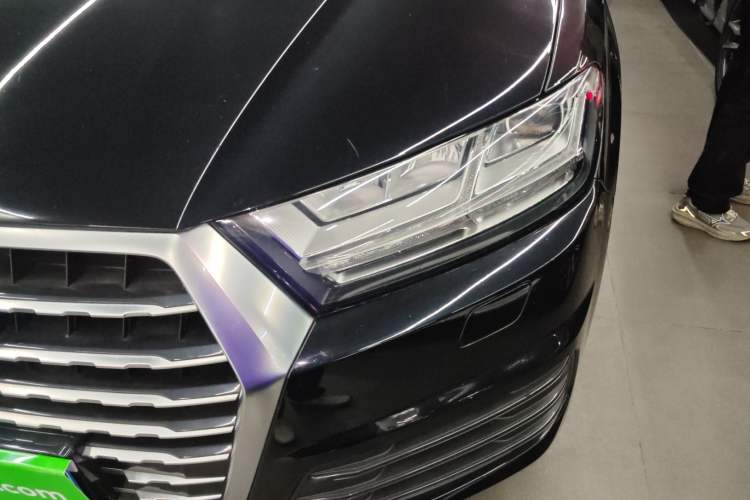 Used Audi Q7 2016 45 TFSI Technology Edition Left Front Headlight