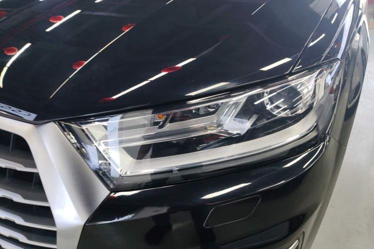 Used Audi Q7 2016 45 TFSI Technology Edition Left Front Headlight