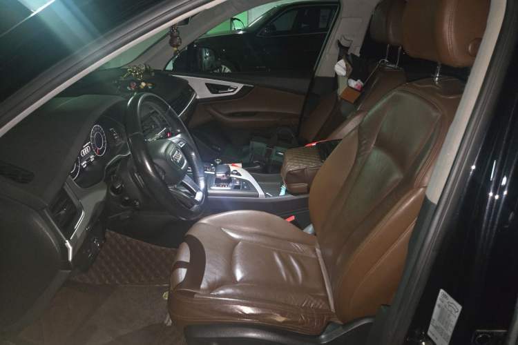 Used Audi Q7 2016 40 TFSI Comfort Model Left Front Seat