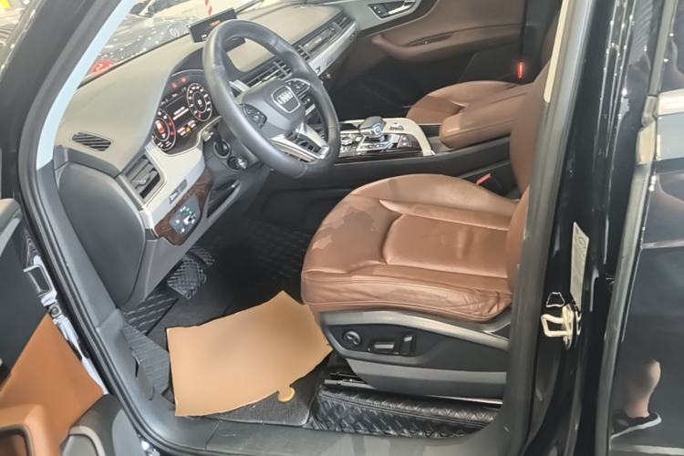 Used Audi Q7 2016 45 TFSI Technology Edition Left Front Seat