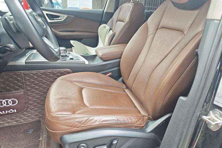 Used Audi Q7 2016 40 TFSI Comfort Model Left Front Seat