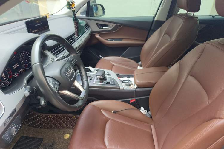 Used Audi Q7 2016 45 TFSI Technology Edition Left Front Seat