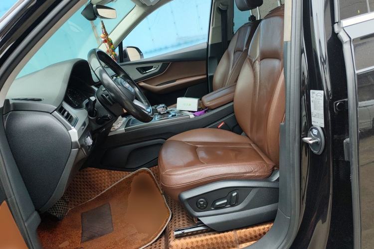 Used Audi Q7 2016 40 TFSI Comfort Model Left Front Seat