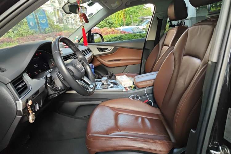 Used Audi Q7 2016 45 TFSI Technology Edition Left Front Seat