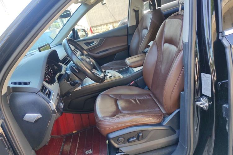 Used Audi Q7 2016 40 TFSI Comfort Model Left Front Seat