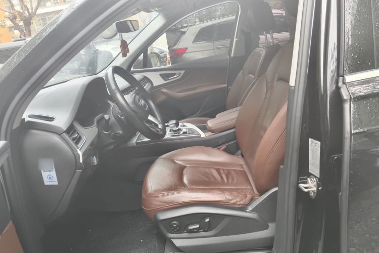 Used Audi Q7 2016 40 TFSI Comfort Model Left Front Seat