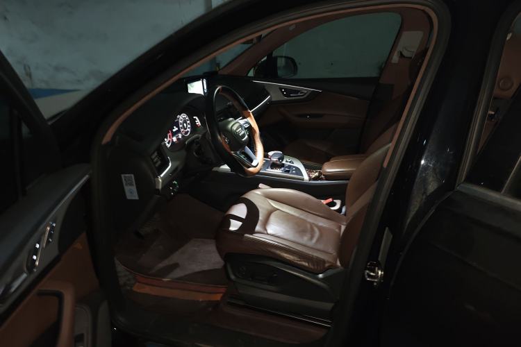 Used Audi Q7 2016 45 TFSI Technology Edition Left Front Seat