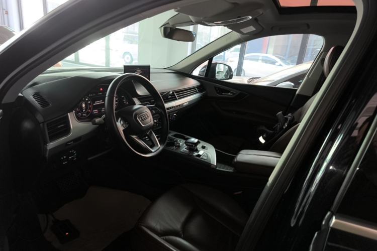 Used Audi Q7 2016 45 TFSI Technology Edition Left Front Seat