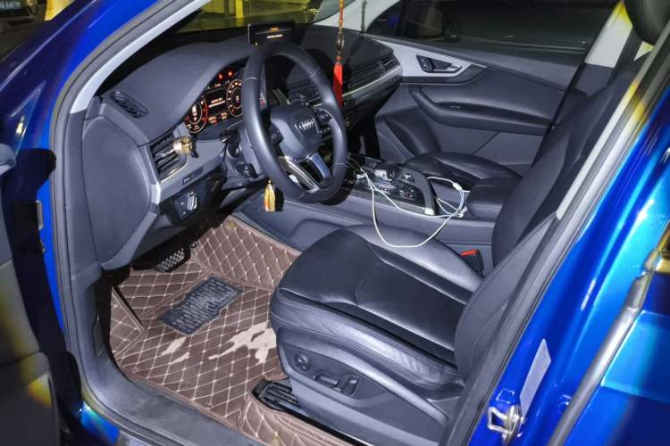 Used Audi Q7 2016 45 TFSI Technology Edition Left Front Seat