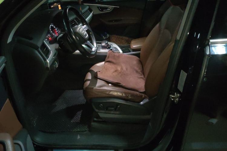 Used Audi Q7 2016 40 TFSI Comfort Model Left Front Seat