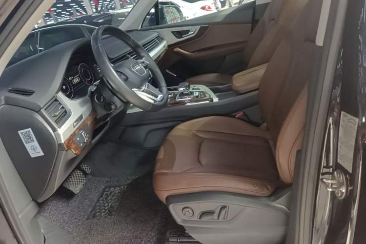 Used Audi Q7 2016 45 TFSI S line Sport Edition Left Front Seat