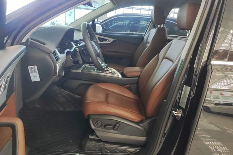 Used Audi Q7 2016 40 TFSI Comfort Model Left Front Seat