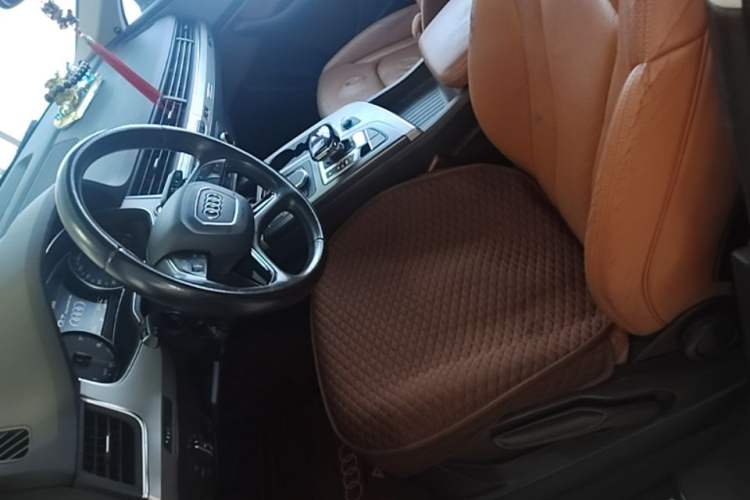 Used Audi Q7 2016 40 TFSI U.S. Specification Left Front Seat