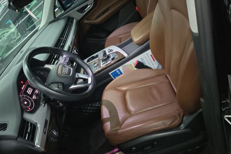 Used Audi Q7 2016 45 TFSI Technology Edition Left Front Seat