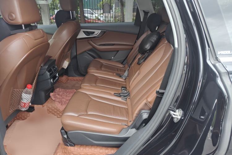 Used Audi Q7 2016 45 TFSI Technology Edition Left Rear Seat