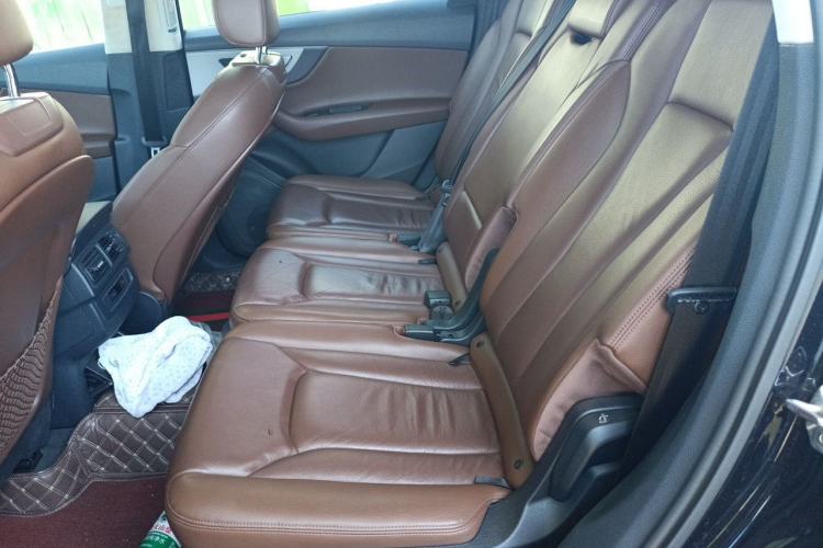 Used Audi Q7 2016 45 TFSI Technology Edition Left Rear Seat