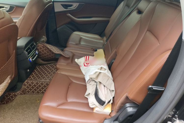 Used Audi Q7 2016 45 TFSI Technology Edition Left Rear Seat