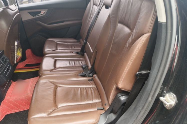 Used Audi Q7 2016 45 TFSI Technology Edition Left Rear Seat