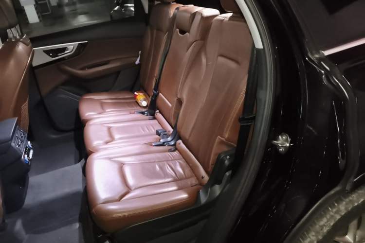 Used Audi Q7 2016 45 TFSI S line Sport Edition Left Rear Seat