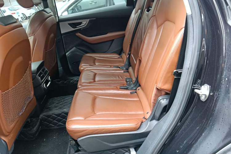 Used Audi Q7 2016 45 TFSI S line Prestige Edition Left Rear Seat